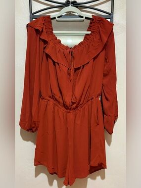 NWT Main Strip Burnt Orange Off-Shoulder Ruffle-Neck Long Sleeve Romper Size L